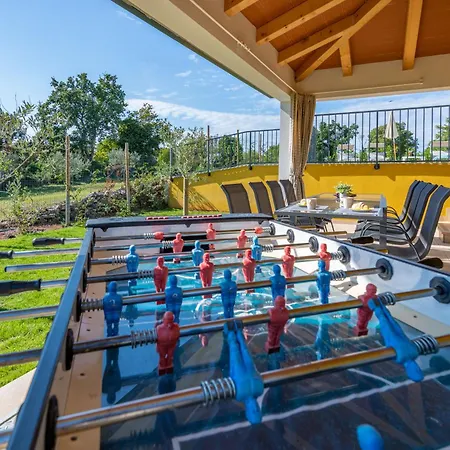 度假居 Jole, A Charming Modern Surrounded By Rustic Beauty Nedeščina