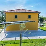 Vikendica Jole, A Charming Modern Surrounded By Rustic Beauty *