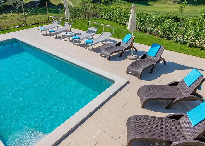 Σπίτι διακοπών Jole, A Charming Modern Surrounded By Rustic Beauty