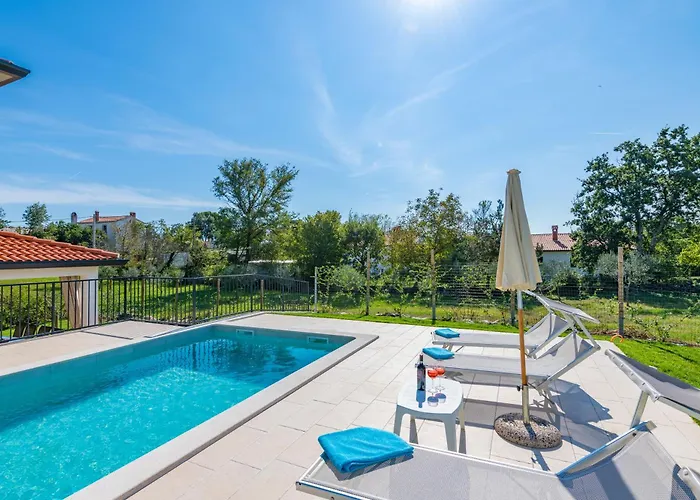 Σπίτι διακοπών Jole, A Charming Modern Surrounded By Rustic Beauty Nedeščina