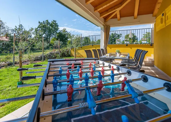 Σπίτι διακοπών Jole, A Charming Modern Surrounded By Rustic Beauty Nedeščina